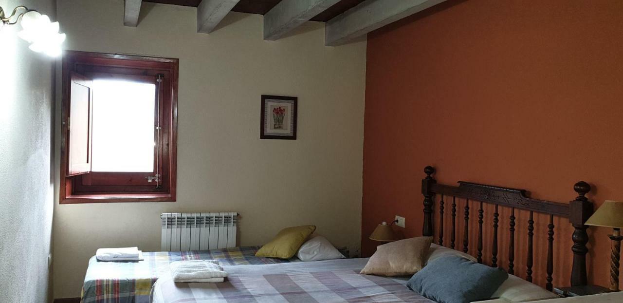 El Serrat Turisme Rural Country house Planoles